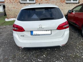 Peugeot 308 SW 1.2i 96kw, r.6/2015, klimatyzacja - 3