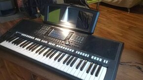 Yamaha PSR s970 - 3