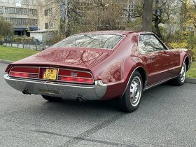 Oldsmobile Toronado De Luxe 1965r. - 3