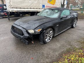 Mustang 5.0GT uskodzony - 3