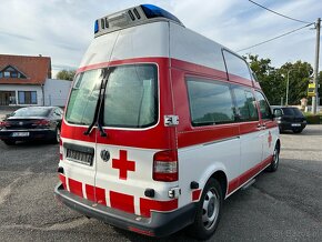 Volkswagen Transporter T5 - 2.0 TDI Ambulans / Karetka 4x4 - 3