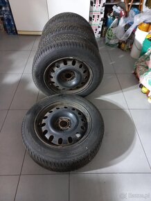 Sprzedam opony zimowe205/60r16 na stalowych felgach61/2jx16h - 3