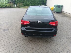 Volkswagen Jetta - 3