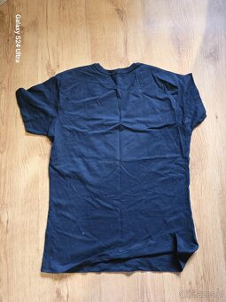 Damski t-shirt dla miłośnika czterech łapek - 3