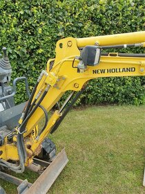 Minikoparka Sprzedam New Holland Kobelco E09SR - 3