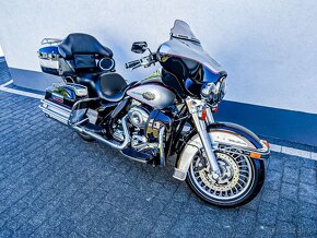 2010 Harley-Davidson Electra Glide Ultra Classic - 3