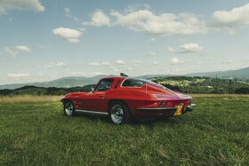 Chevrolet Corvette C2 Coupe - 3