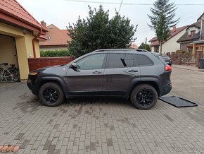 Jeep Cherokee Trailhawk 3, 2 V6 benzyna - 3