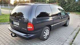 Sprzedam Chrysler Grand Voyager TDLX - 4