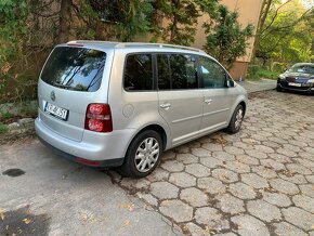 VW Touran 1,4 tsi 140KM. Rok 2007 - 4