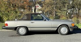 Mercedes-Benz 560 SL 1987r. R107 - 4