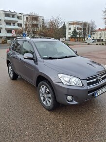 Sprzedam Toyota Rav 4 Disel 2.2 110 KW 150KM SUV - 4