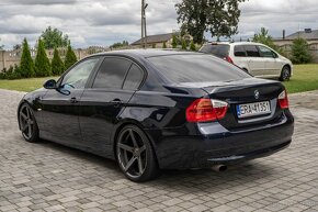 BMW E90 320i - 4