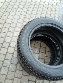 opony GOODYLER  235/55/17 r nie naprawiane 99v m +s całorocz - 4