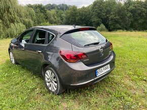 Opel Astra 1.7 CDTI DPF Cosmo - 4