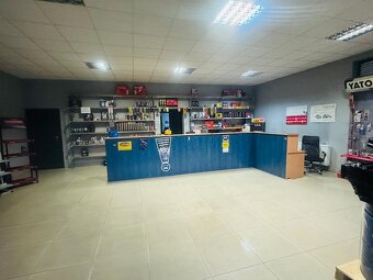 Lokal z witryną, sklep + magazyn o pow.330m2, Kalisz - 4