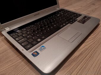 Laptop Samsung NP-R530 15,6" zasilacz - 4