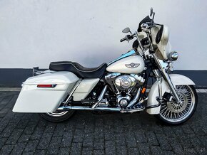 Harley-Davidson Road King Classic 2003 – 100th Edition - 4