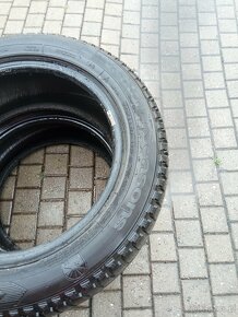 opony GOODYLER  235/55/17 r nie naprawiane 99v m +s całorocz - 5