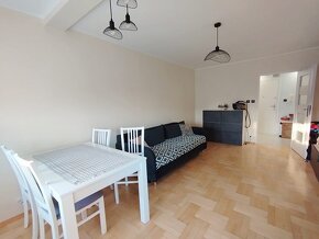 2 pokoje, 54.20m2, balkon, III p., po remoncie, ul. Podmiejs - 5