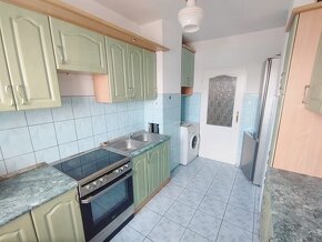 3 pokoje, 72.05m2, dwa balkony, II piętro, Os. Dobrzec - 5