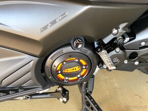 Yamaha T-Max 530 - 5