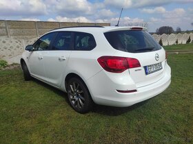 Opel Astra J 1.4 mpi  eco FLEX - 5