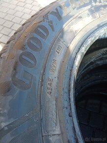 Opony 195/65/15 R GOODYER ULTRA GRIP 91 t m+s zimowe rok 202 - 5