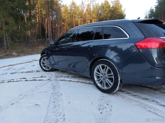 Opel insignia sport tourer - 5