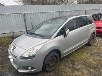 Peugeot 5008 1.6i 115kw, r.7/2011, klima, uszkodzony silnik - 5