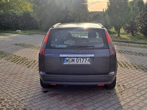 Ford focus mk2 1.6 benzyna - 5