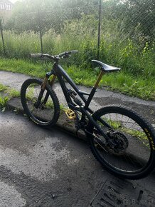 YT INDUSTRIES CAPRA CF PRO vel. M, enduro kolo černé barvy - 5