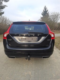 VOLVO V60 po lift z 2014r.- 2.0 diesel- 181KM - 5