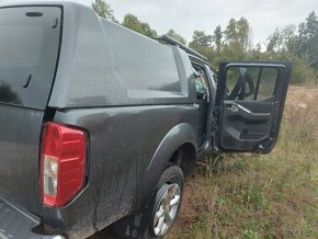 Nissan navara 2.5 tdi - 5