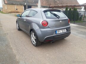 Alfa romeo MiTo 1,4 turbo  114 kw - 5