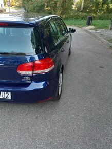 Volkswagen Golf - 5