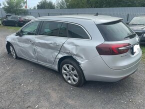 Opel Insignia 2.0CDTi 120kw, r.8/2015, klima, automat, 4x4 - 6