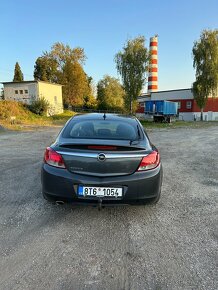 Opel Insignia 1.8 - 6