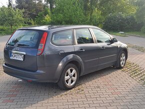 Ford focus mk2 1.6 benzyna - 6