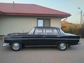 Zabytkowy Mercedes W111 220Sb super stan z 1963 roku - 6