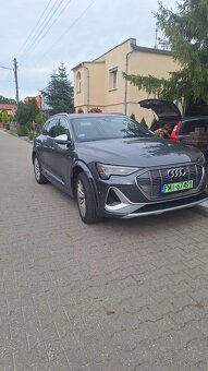 Sprzedam Audi E-Tron S - 6