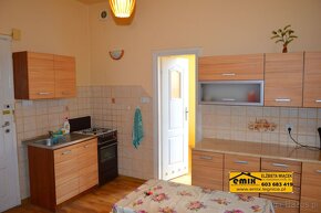 2 pokoje, I piętro, balkon, własny parking, teren ogrodzony - 6