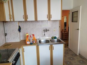 3 pokoje, 66m2, duży balkon, I p., umeblowane, ul. Podmiejsk - 7