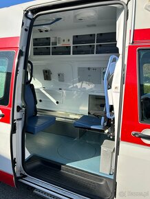 Volkswagen Transporter T6 - 2.0 TDI Ambulans / Karetka DSG - 7