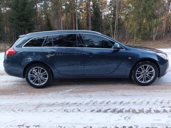 Opel insignia sport tourer - 7