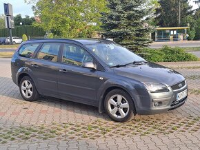 Ford focus mk2 1.6 benzyna - 7
