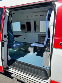 Volkswagen Transporter T5 - 2.0 TDI Ambulans / Karetka DSG - 7