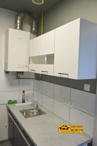 Lokal 90m2 w doskonałym miejscy - każdy rodzaj działalności - 7