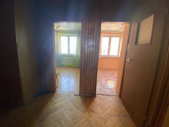 Mieszkanie o pow. 52.62m2, balkon, III piętro, do remontu, u - 7