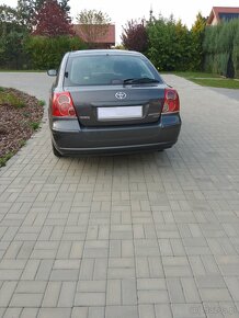 Toyota Avensis 2, 0 diesel - 8